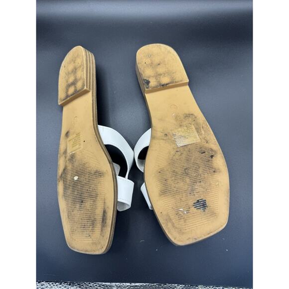 Madden Girl Hailey Flat Slide Sandal Size 8.5 Women’s White Slip On Comfort Shoe - Picture 5 of 5